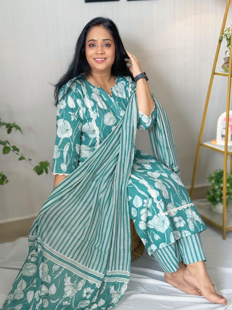 Sukoon Green Suit Set (PRE BOOK OFFER )