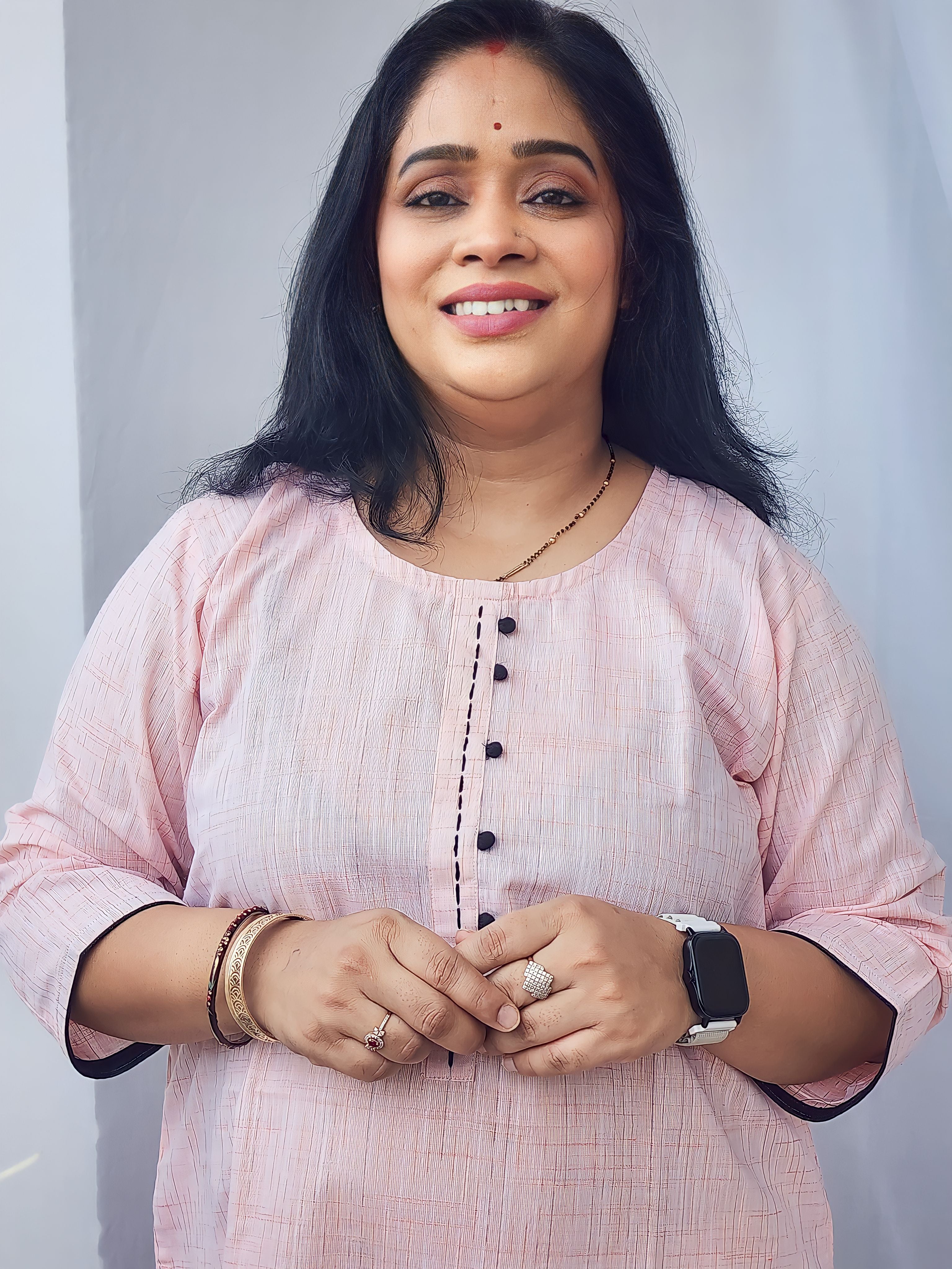 Khadi Peach Kurta with Thread Detailing.