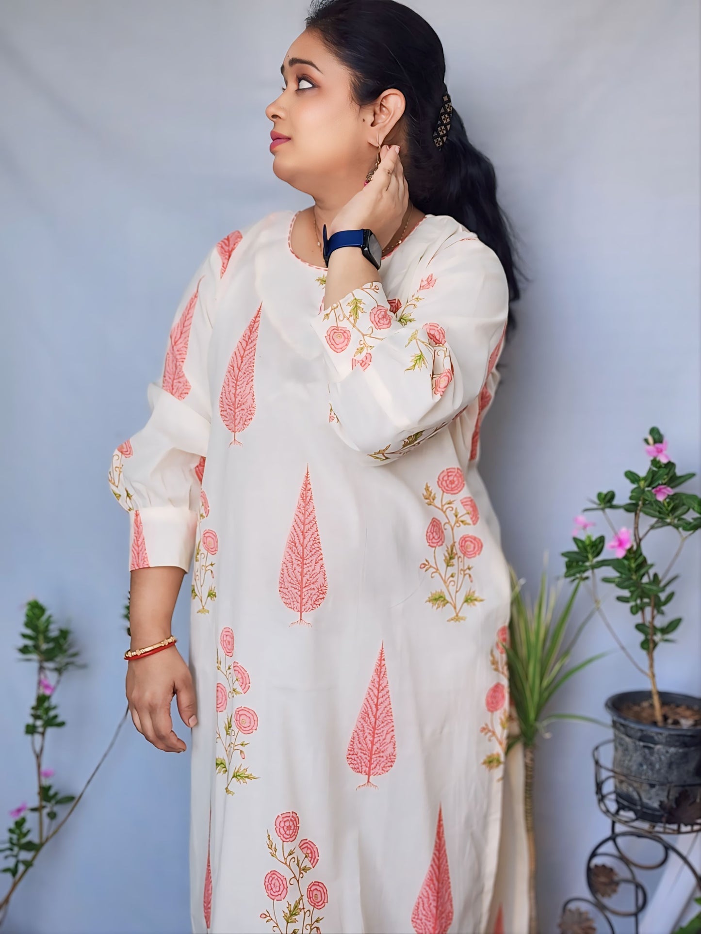 Off white Sanganeri Straight Kurta